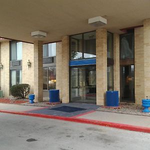 Westmont Inn & Suites